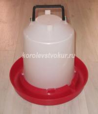 Поилка вакуумная 5 литров с ручкой Поилка вакуумная 5 литров с ручкой